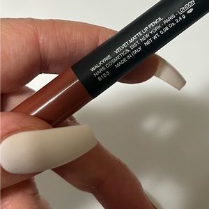 NARS Velvet matte lip pencil shade walkyrie